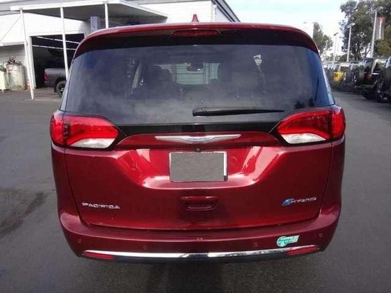 Usado Chrysler Pacifica Touring 291 CV (214 kW) 2020 Rojo SUV