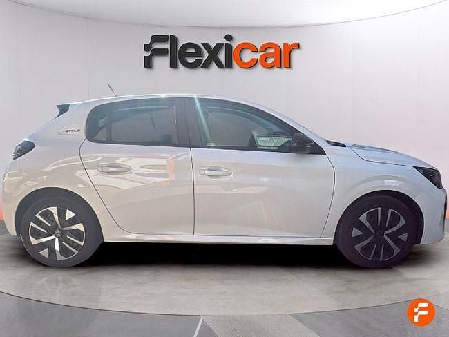 Usado Peugeot 208 Style 100 CV (73 kW) 2024 Blanco Utilitario
