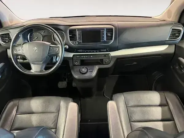 Usado Peugeot Traveller Allure 180 CV (132 kW) 2020 Rojo Monovolumen