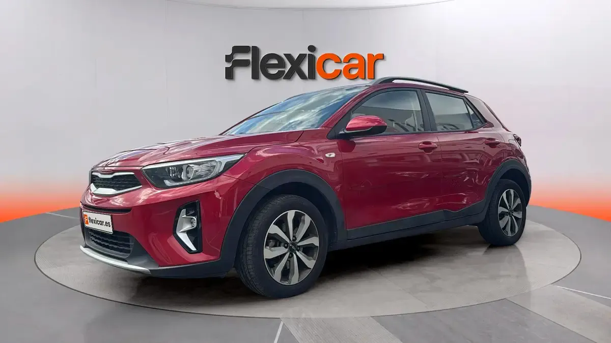 Usado Kia Stonic 84 CV (61 kW) 2022 Granate SUV