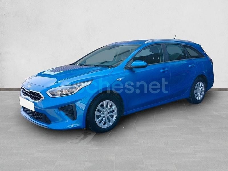 Usado Kia Ceed 120 CV (88 kW) 2020 Azul Utilitario