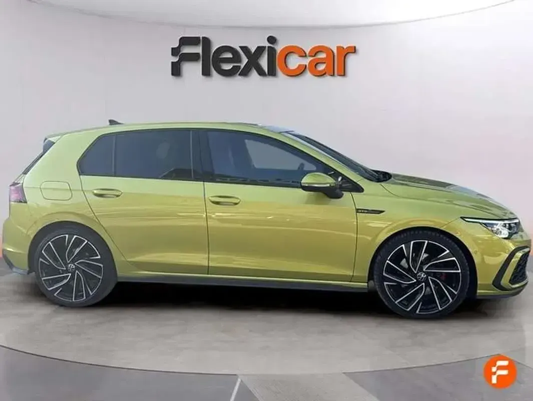 Usado VW Golf VIII GTD 200 CV (147 kW) 2021 Amarillo Berlina