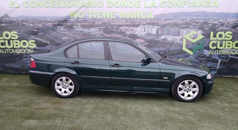Usado BMW 320 Comfort Edition 136 CV (100 kW) 1999 Verde Berlina