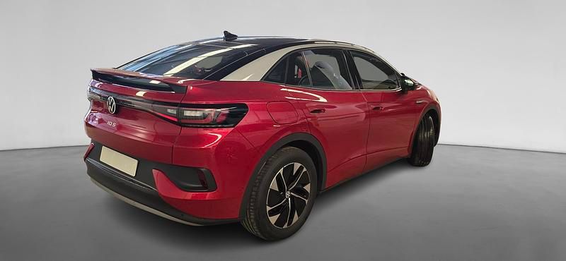 Usado VW ID.5 Pro 150 kW (204 CV) 2024 Rojo intenso metalizado techo negro SUV