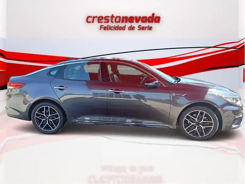 Usado Kia Optima GT-Line 136 CV (100 kW) 2019 Negro Berlina