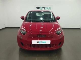 Usado Fiat 500e Red 86 kW (118 CV) 2022 Rojo Utilitario