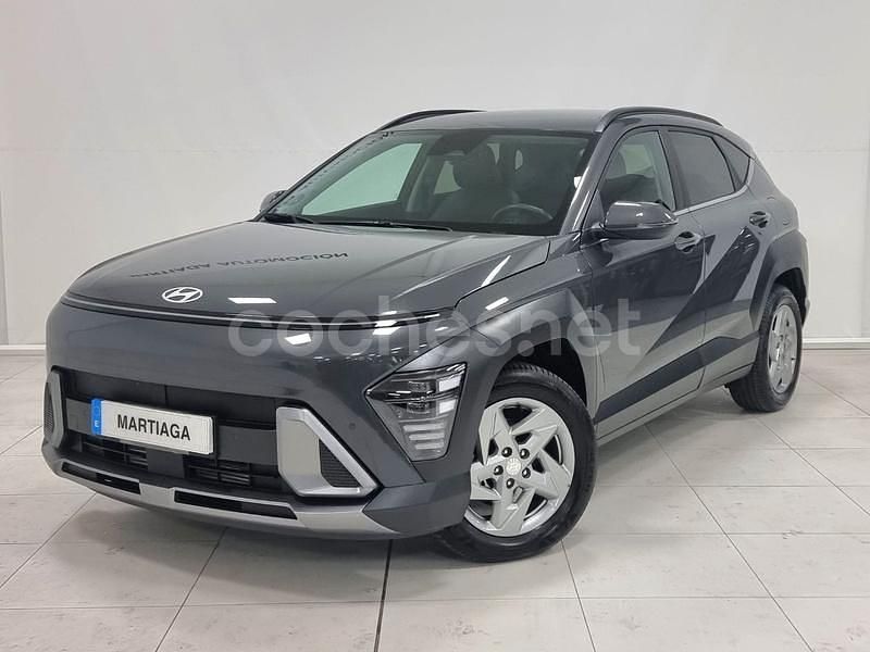 Gris / plata Usado 2024 Hyundai Kona SUV | 26.500 € (Un poco caro) - Imagen 1/4