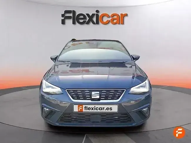 Usado Seat Ibiza 115 CV (84 kW) 2024 Gris Utilitario