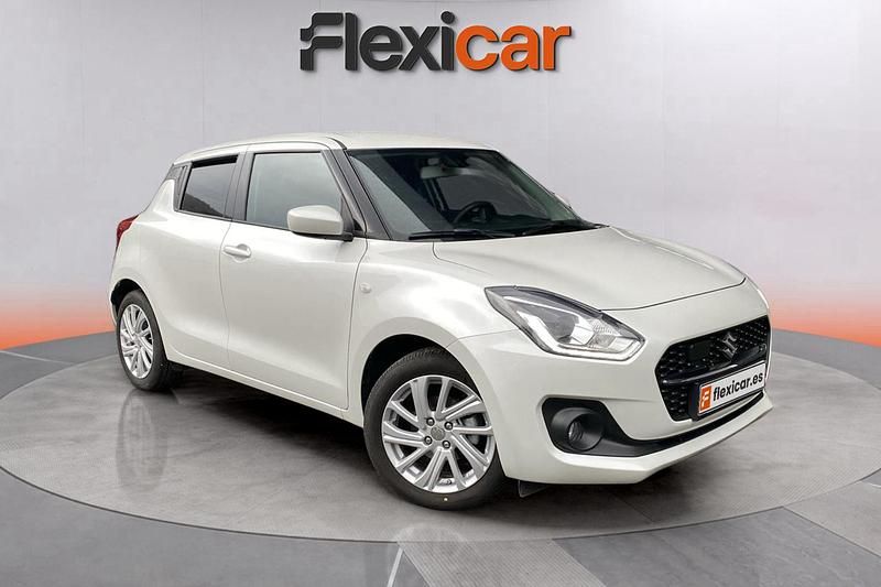 Blanco Usado 2024 Suzuki Swift Berlina | 16.290 € (Precio justo) - Imagen 1/4