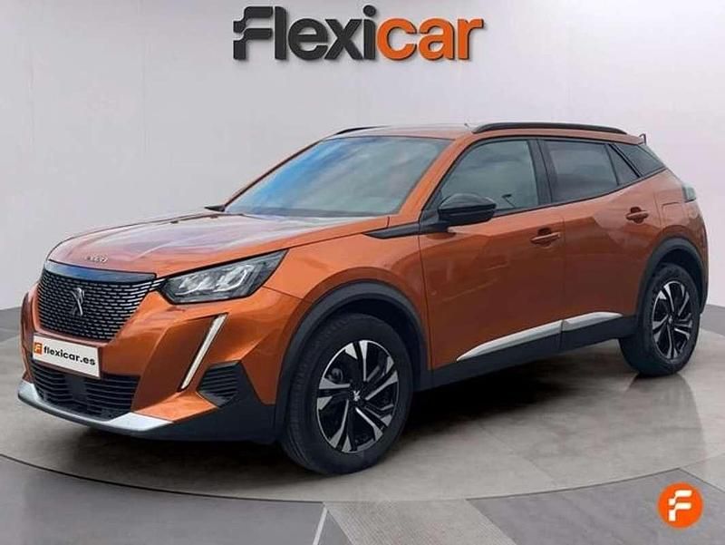 Usado Peugeot 2008 Allure 101 CV (74 kW) 2023 Naranja SUV