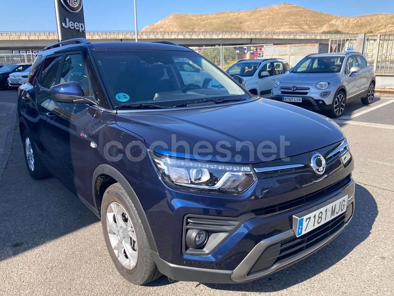 Azul Usado 2023 Ssangyong (KGM) Tivoli Limited SUV | 17.990 € - Imagen 1/4