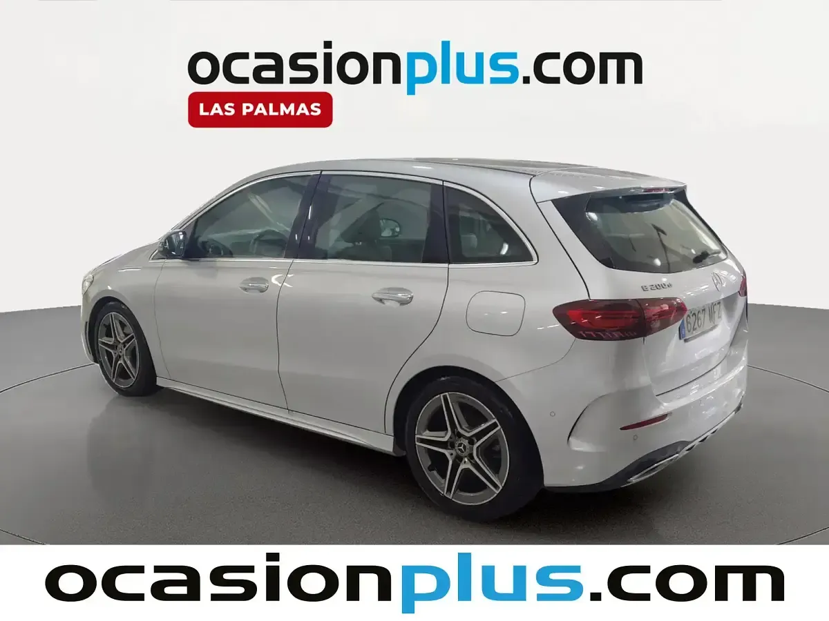 Usado Mercedes B200 150 CV (110 kW) 2023 Gris Monovolumen