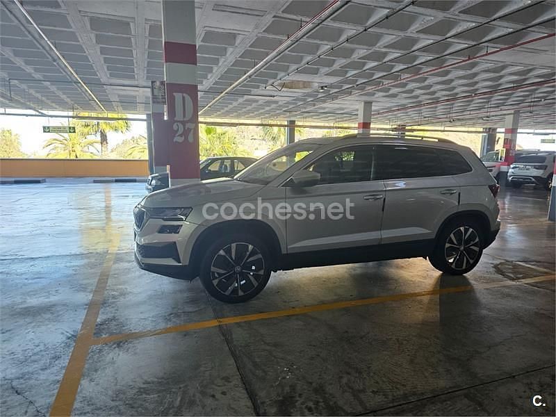 Gris / plata Usado 2023 Skoda Karoq Ambition SUV | 23.000 € (Buen precio) - Imagen 1/4