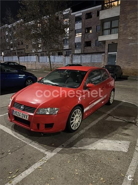 Rojo Usado 2007 Fiat Stilo Berlina | 1600 € (Buen precio) - Imagen 1/4