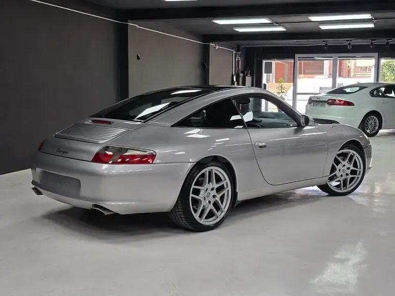 Usado Porsche 911 Carrera 320 CV (235 kW) 2004 Gris / plata Coupe
