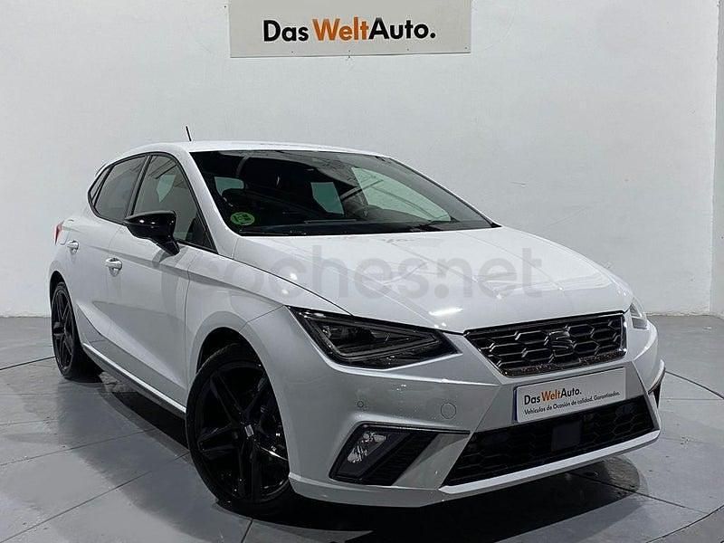 Usado Seat Ibiza FR 115 CV (84 kW) 2025 Blanco Utilitario