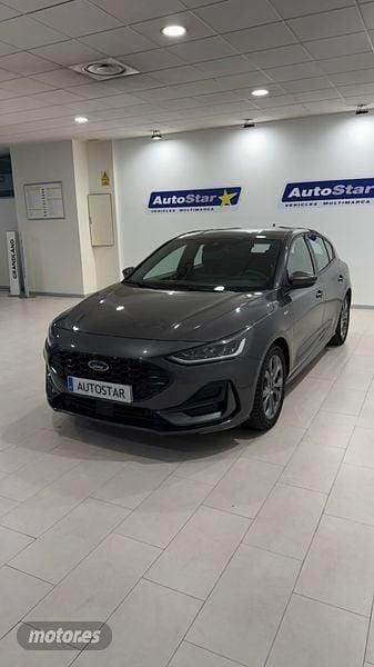 Usado Ford Focus ST-Line 155 CV (114 kW) 2023 Varios colores Berlina