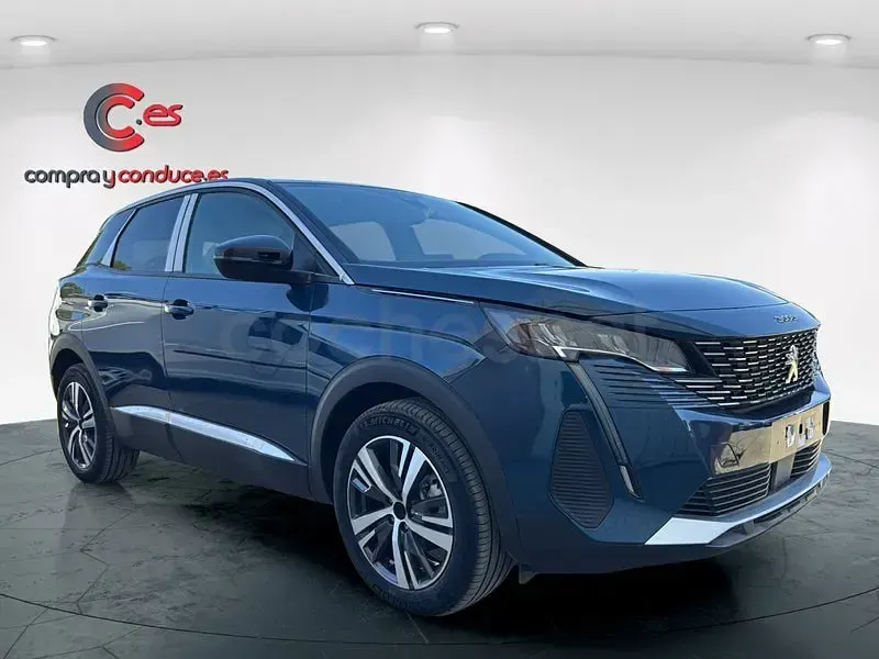 Usado Peugeot 3008 Allure 130 CV (95 kW) 2024 Azul SUV