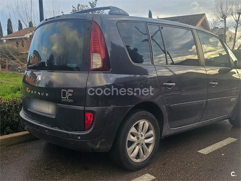Usado Renault Espace Dynamique 175 CV (128 kW) 2007 Gris / plata Monovolumen