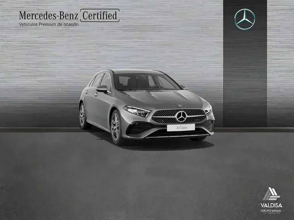 Usado Mercedes A200 AMG line 150 CV (110 kW) 2025 Berlina
