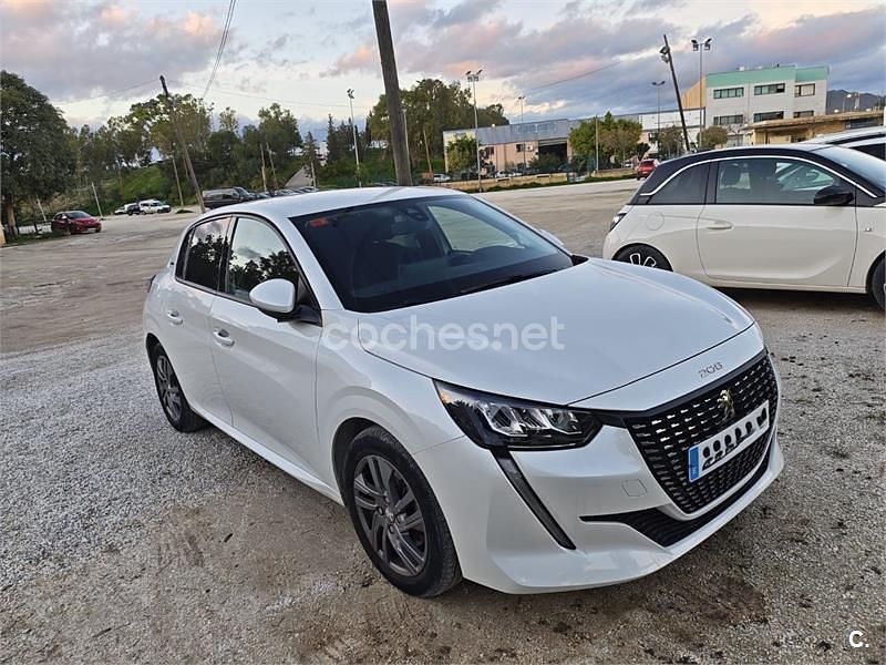Usado Peugeot 208 Style 100 CV (73 kW) 2021 Blanco Utilitario