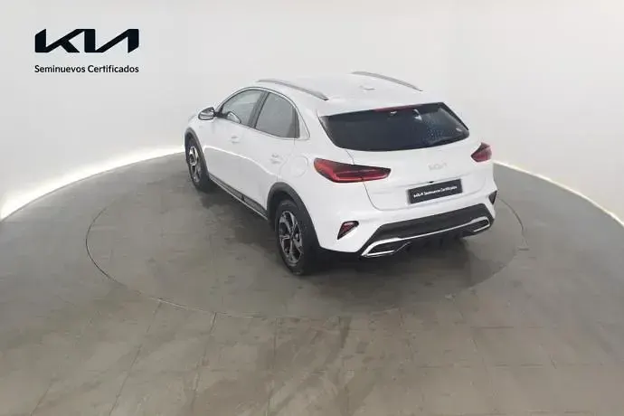Usado Kia XCeed 101 CV (74 kW) 2025 Blanco SUV