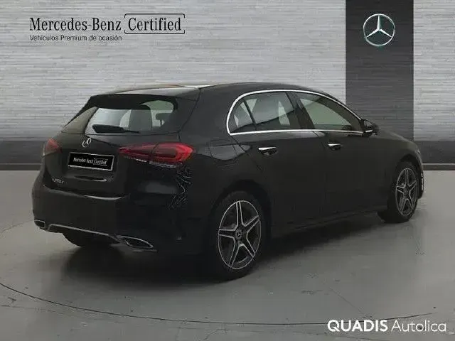 Usado Mercedes A250 218 CV (160 kW) 2022 Negro cosmos