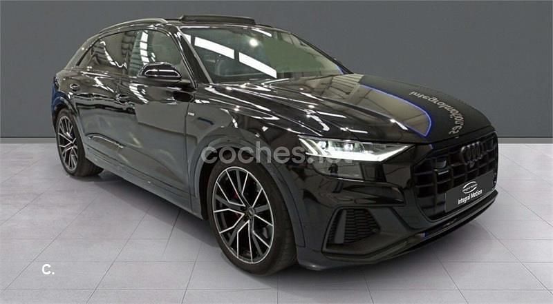 Usado Audi Q8 286 CV (210 kW) 2023 Negro SUV