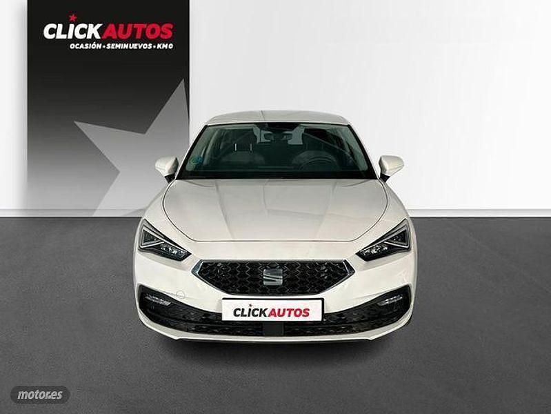 Usado Seat Leon Style 150 CV (110 kW) 2024 Blanco Berlina