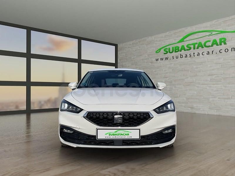 Usado Seat Leon Style 115 CV (84 kW) 2021 Blanco Berlina