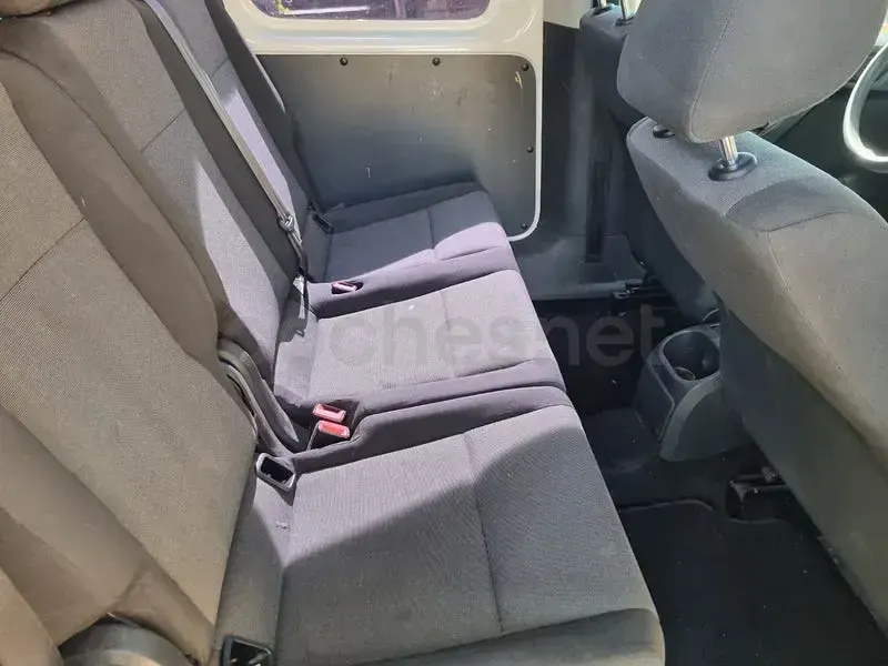 Usado VW Caddy Trendline 102 CV (75 kW) 2016 Blanco Monovolumen