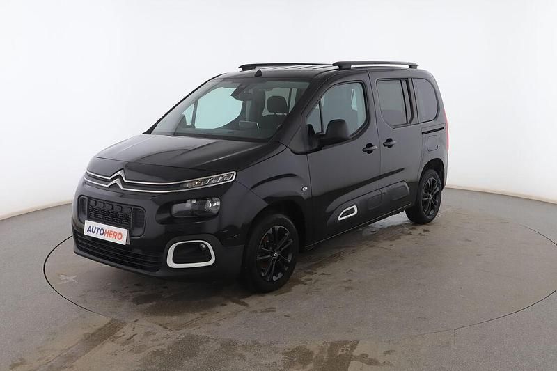 Usado Citroën Berlingo Feel 102 CV (75 kW) 2021 Negro Monovolumen