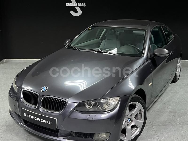 Gris / plata Usado 2007 BMW 320 Coupe | 8399 € (Precio justo) - Imagen 1/4