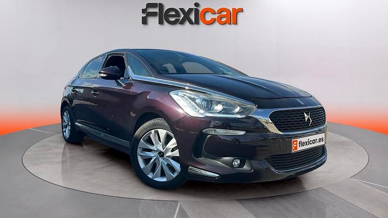 Usado DS Automobiles DS5 Design 120 CV (88 kW) 2016 Azul Utilitario