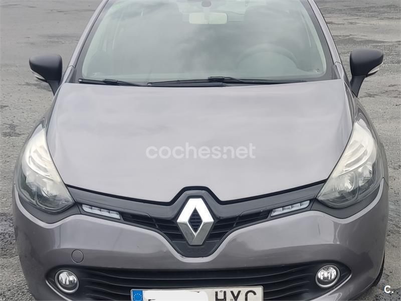 Gris / plata Usado 2014 Renault Clio GrandTour Authentique Familiar | 6800 € (Buen precio) - Imagen 1/4