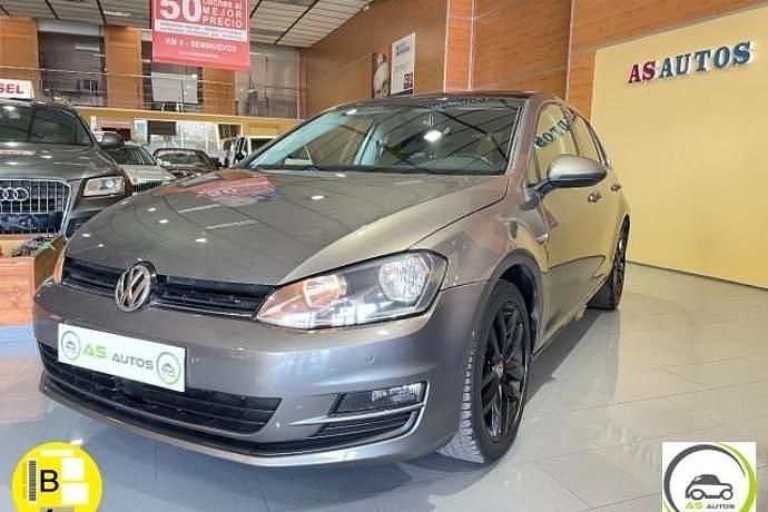 Usado VW Golf VII Highline 150 CV (110 kW) 2014 Gris Utilitario