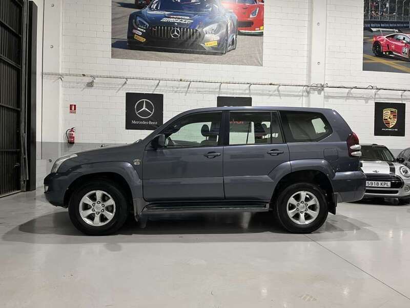 Gris Usado 2007 Toyota Land Cruiser SUV | 24.500 € (Buen precio) - Imagen 1/4