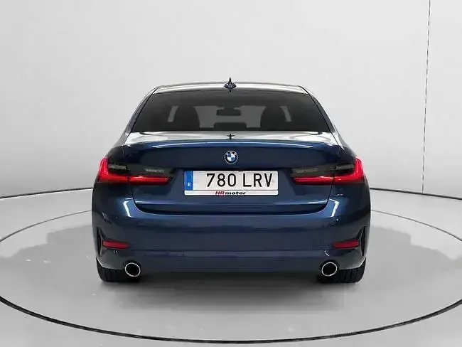 Usado BMW 320 Advantage 190 CV (139 kW) 2021 Azul Berlina