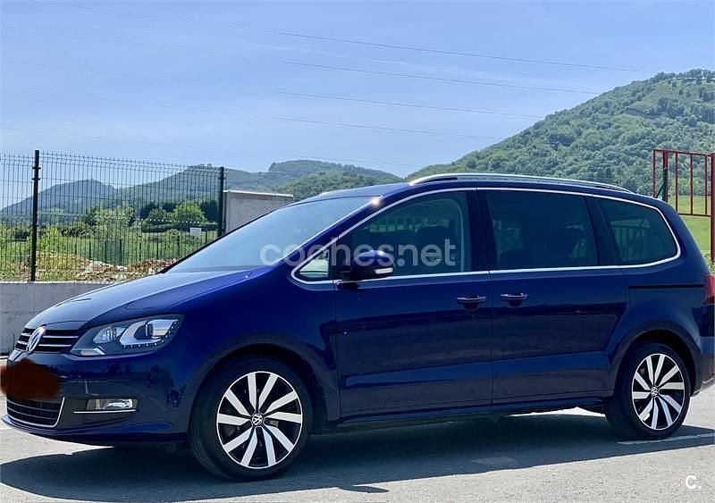 Usado VW Sharan Sportline 184 CV (135 kW) 2018 Azul Monovolumen