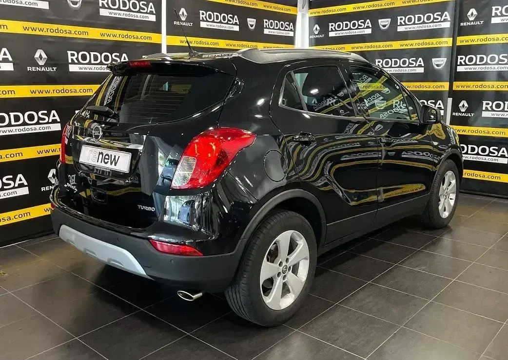 Usado Opel Mokka Selective 140 CV (102 kW) 2016 Negro SUV