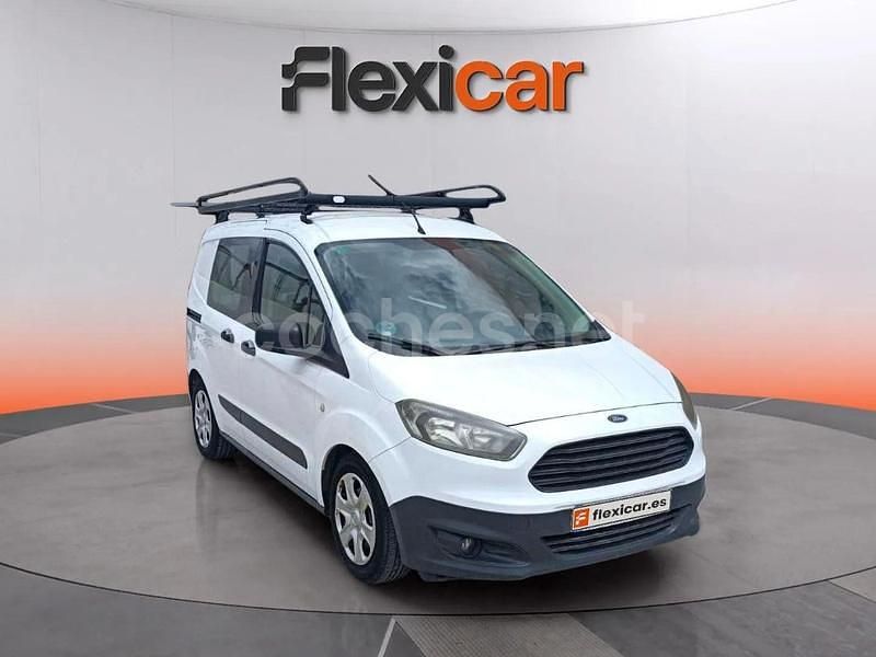 Blanco Usado 2016 Ford Tourneo Courier Ambiente Monovolumen | 11.490 € (Un poco caro) - Imagen 1/4