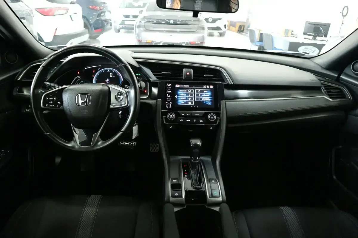 Usado Honda Civic Elegance 126 CV (92 kW) 2021 Azul Berlina