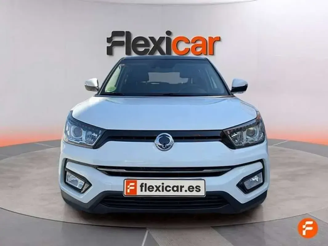 Usado SsangYong Tivoli Limited 116 CV (85 kW) 2019 Blanco SUV