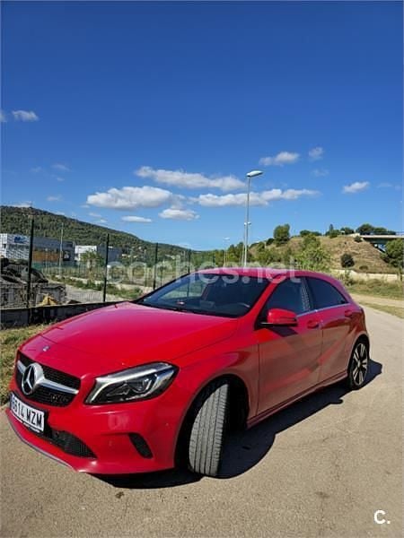 Usado Mercedes A200 136 CV (100 kW) 2016 Rojo Berlina