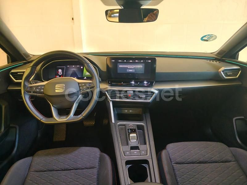 Usado Seat Leon FR 150 CV (110 kW) 2024 Gris / plata Berlina