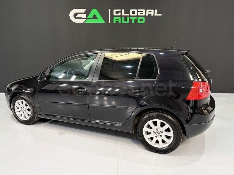 Usado VW Golf VI Highline 105 CV (77 kW) 2008 Negro Utilitario