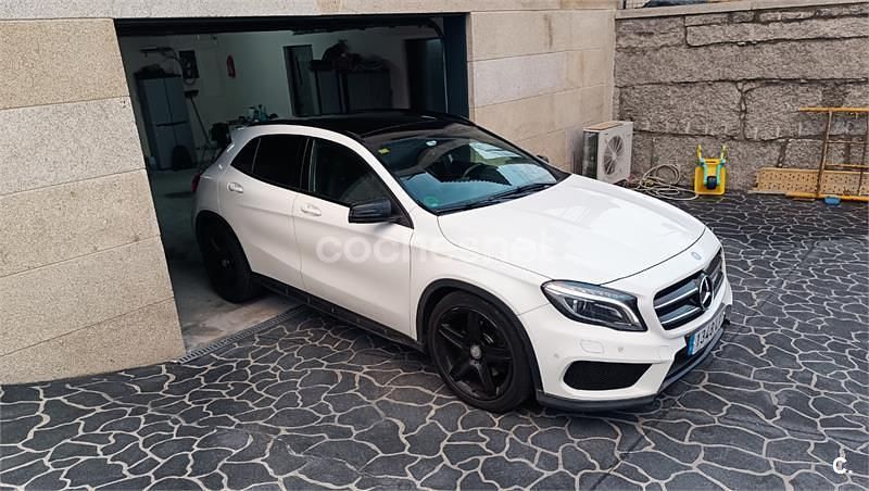 Blanco Usado 2015 Mercedes GLA220 AMG line SUV | 18.000 € (Buen precio) - Imagen 1/4