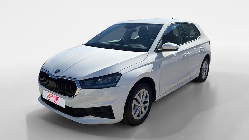 Usado Skoda Fabia Ambition 95 CV (69 kW) 2023 Blanco Utilitario