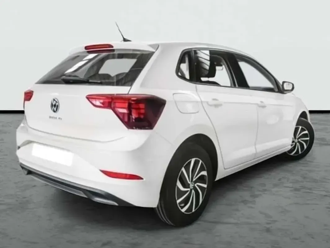 Usado VW Polo 95 CV (69 kW) 2023 Blanco Utilitario