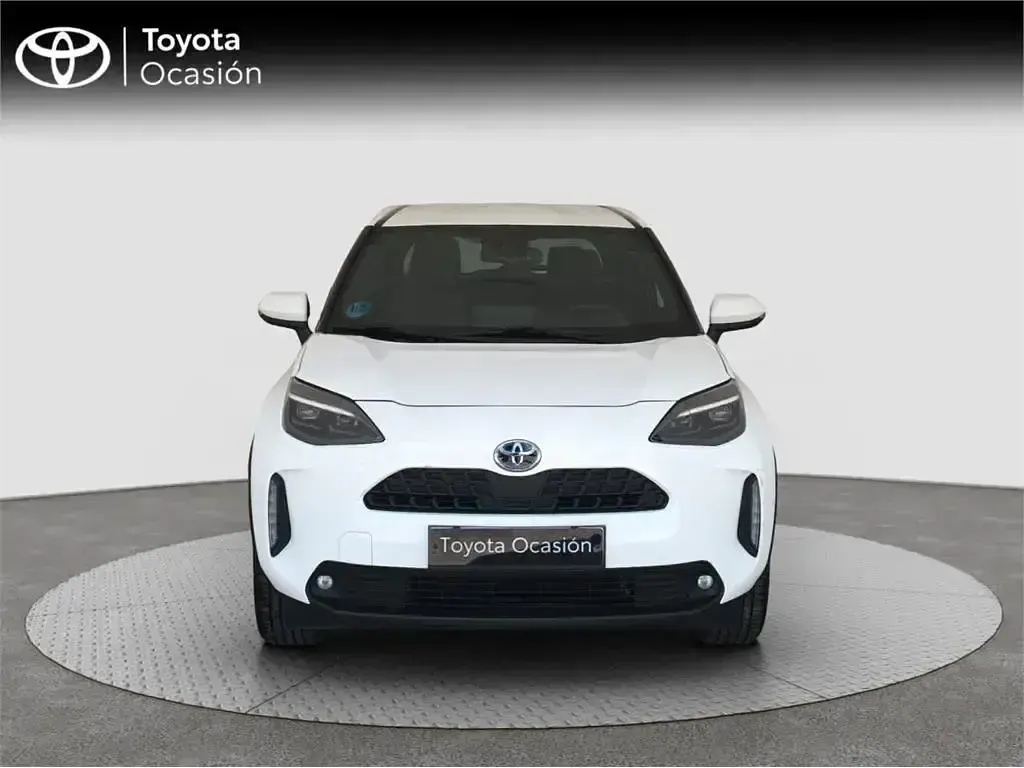 Usado Toyota Yaris Cross Active 116 CV (85 kW) 2023 Blanco SUV